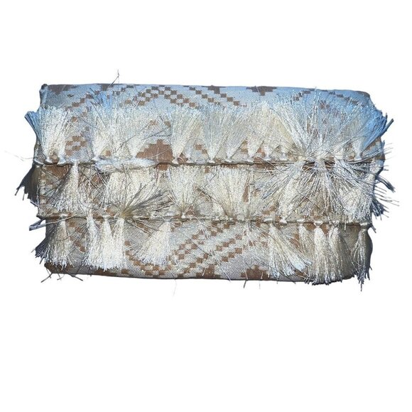 CREAM‎ TAN AZTEC BOHO TASSELED CLUTCH PURSE HANDBAG  WOVEN WOMEN FOLD OVER SNAP - Picture 1 of 8